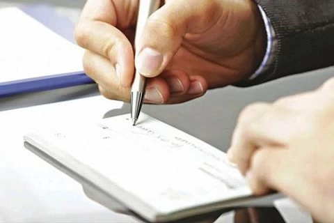 نظریه مشورتی درباره الزام فرد به صدور چک