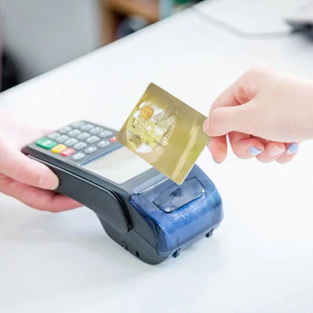 ابطال بخشنامه سازمان ثبت درباره کسر مزایای غیرمستمر از حقوق کارکنان